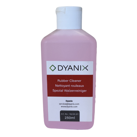 Special rubber cleaner WRT 250ml from Dyanix.